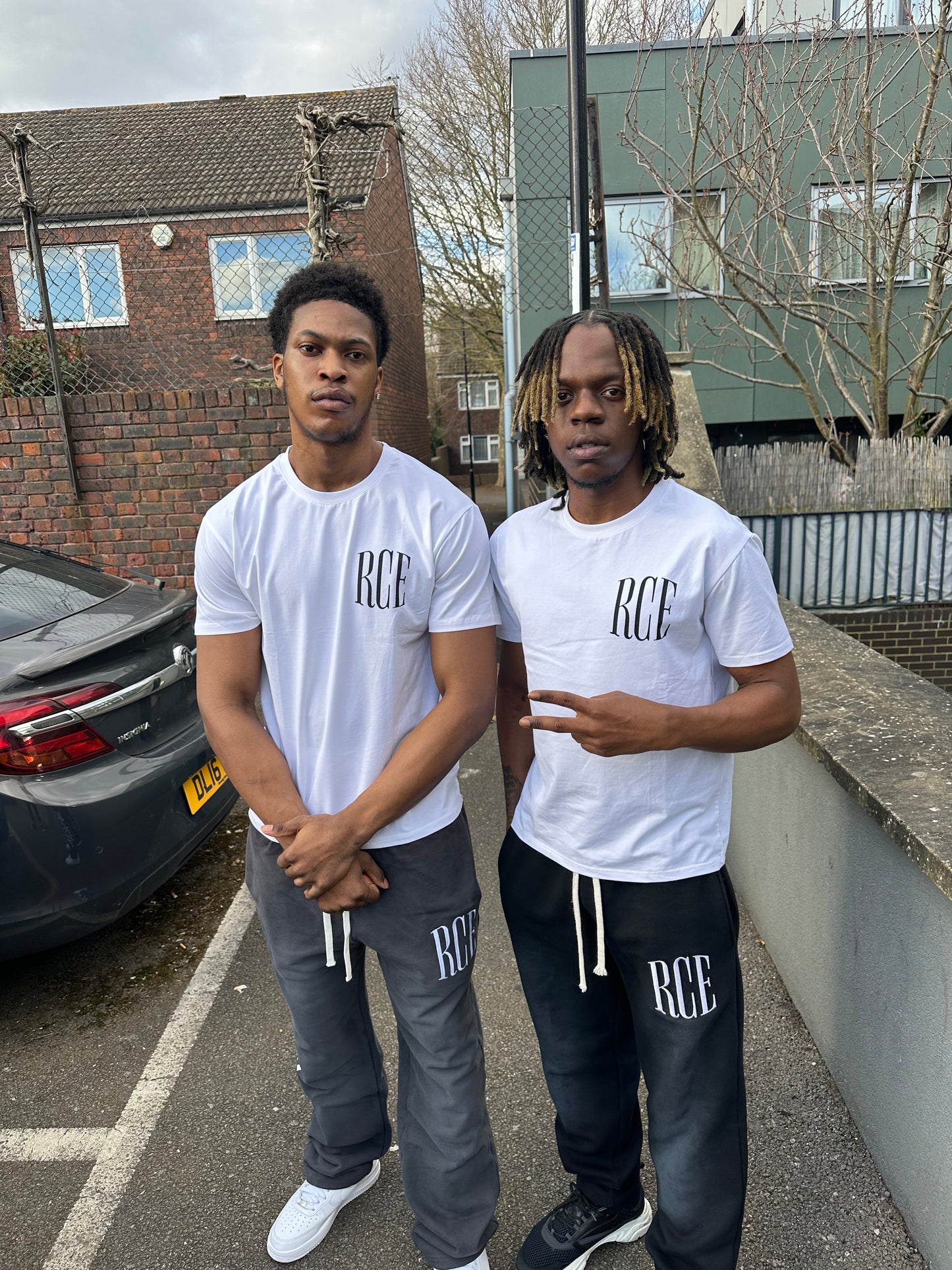 RCE 'Real Cash £arner' - White